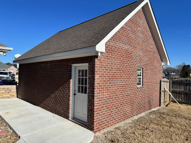 Custom Garage by Simply Garages in Florence, AL